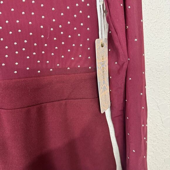 Iris‎ Burgundy Illusion Mesh Silver Studs Bodycon Sz M Hi Neck Jumpsuit NWT - Picture 4 of 14